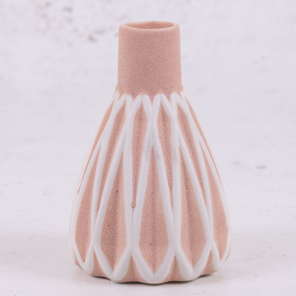 Ridged Patterned Porcelain Vase in Soft Pink, H13.3cm