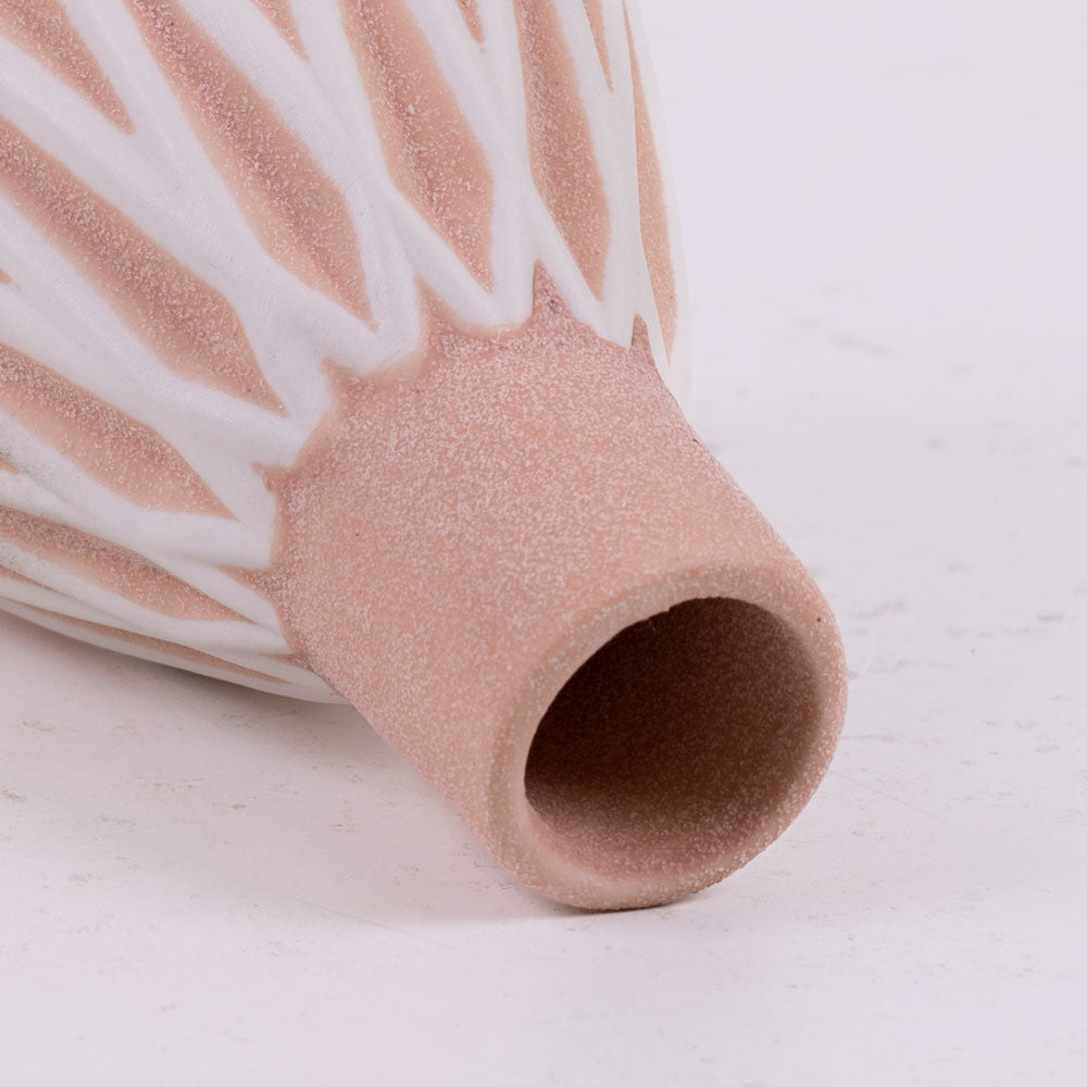 Ridged Patterned Porcelain Vase in Soft Pink, H13.3cm